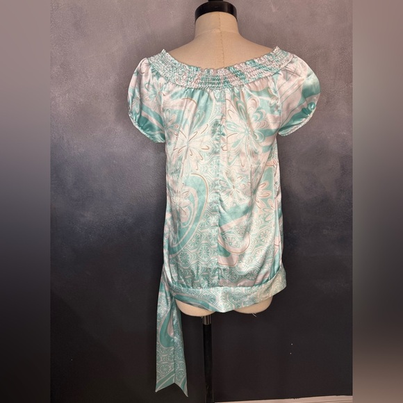 🌸 Beautiful Turquoise Floral Top by Takara – Size Medium 🌸 - Picture 4 of 9
